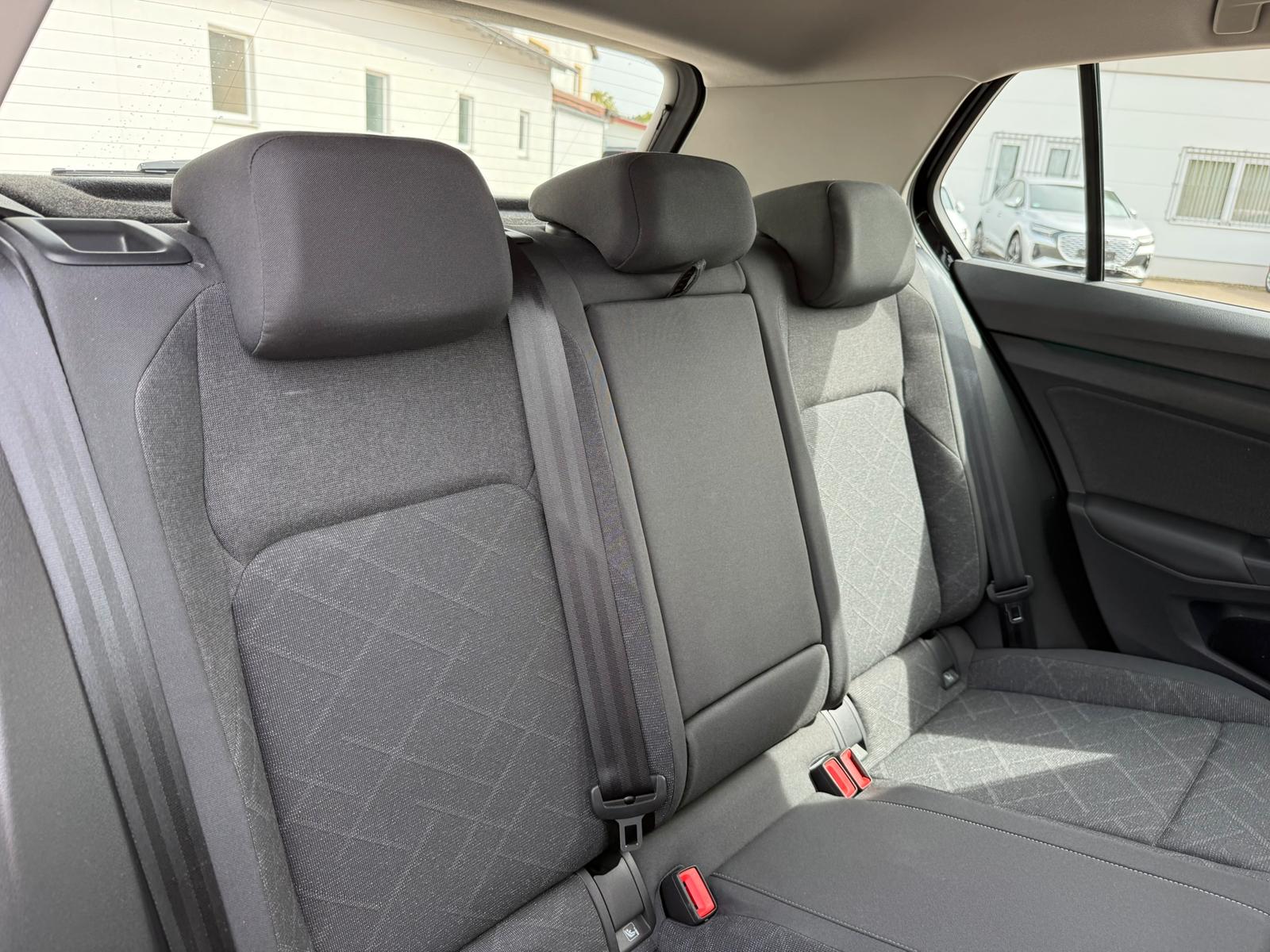 Volkswagen Golf Life 2.0 TDI ACC APP NAVI SHZ, миниатюра 16