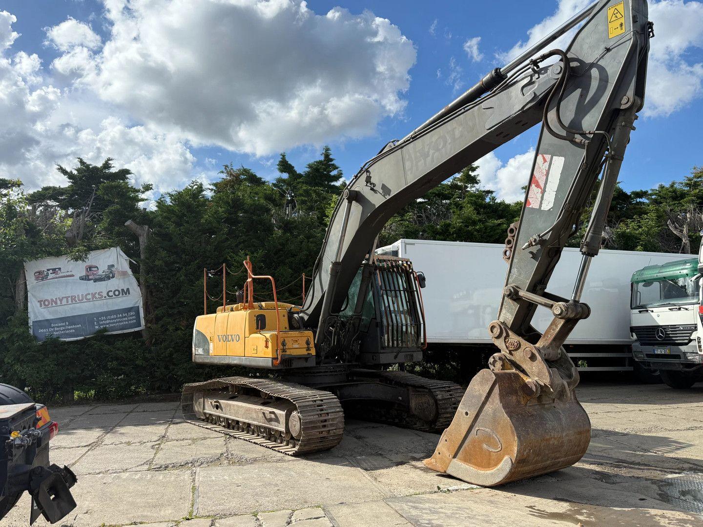 Volvo EC 240CL Excavator Hammerline Quick Coupler