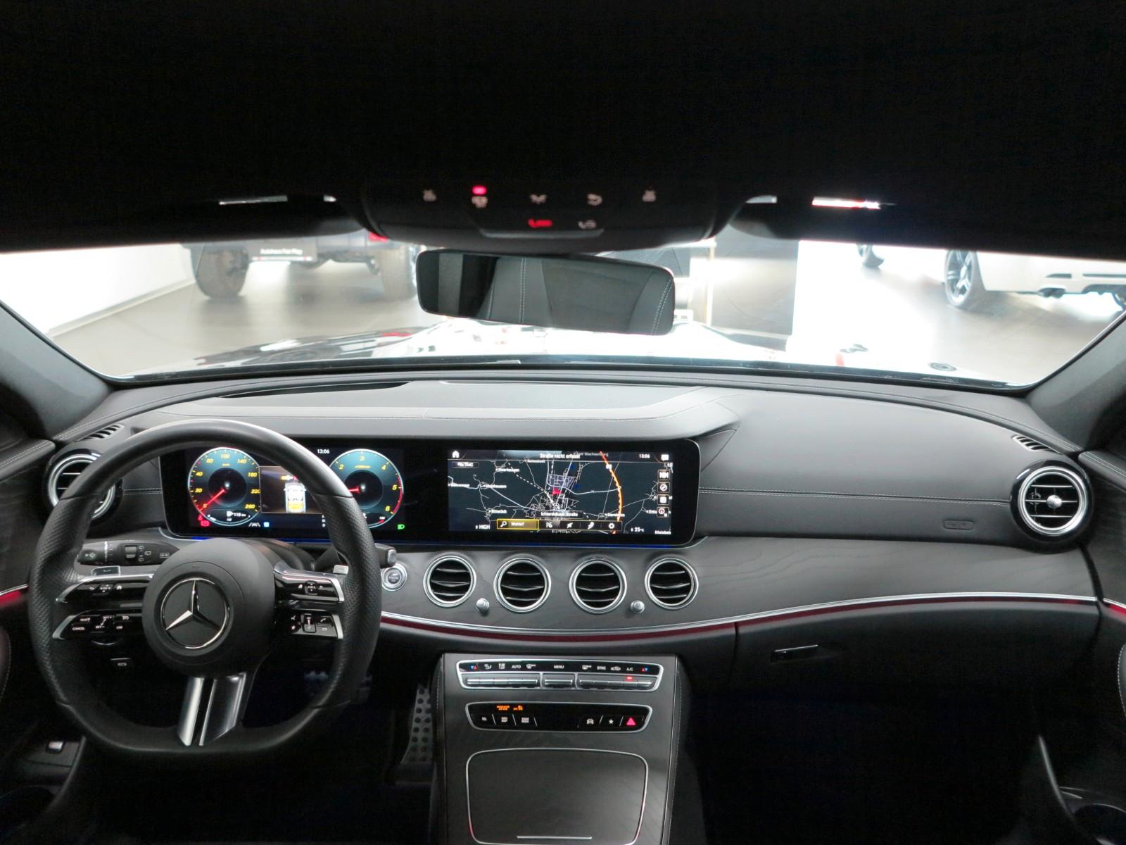 Mercedes-Benz E 220 d T-Modell AMG/HUD/BURMESTER/AIRM/U-FREI!