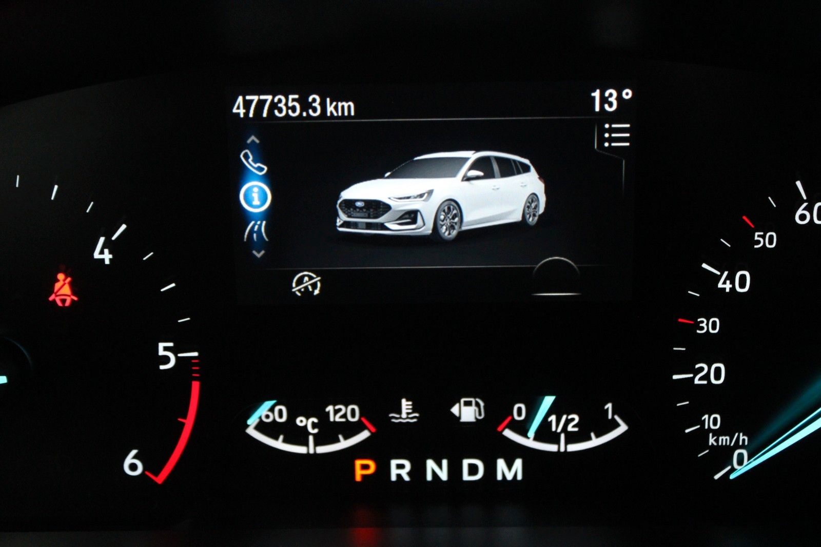 Fahrzeugabbildung Ford Focus ST-LINE Turnier Automatik LED NAVI CAM AHK
