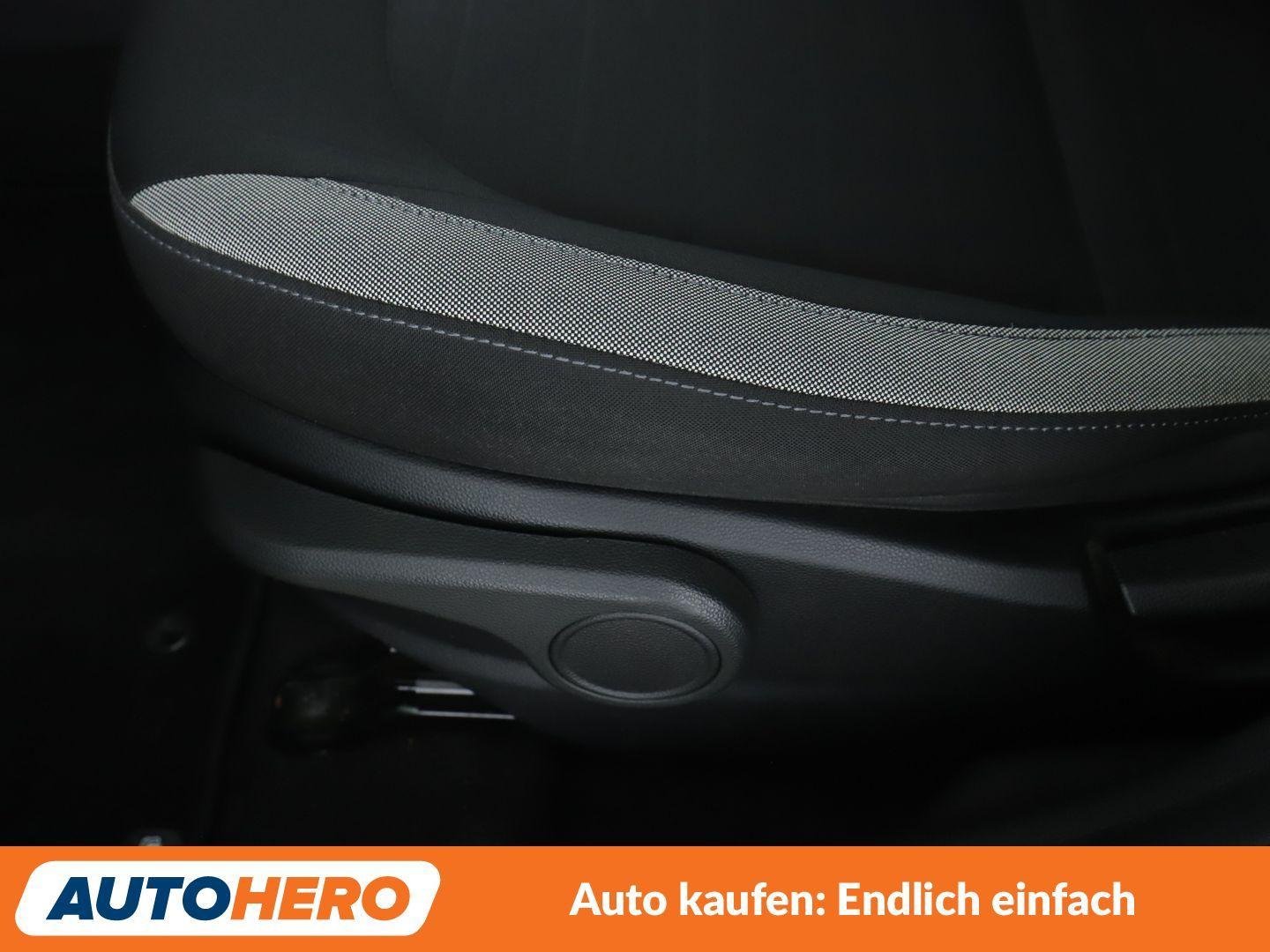 Hyundai i10 1.0 Intro Edition Aut*NAVI*TEMPO*CAM*PDC*SHZ, миниатюра 23