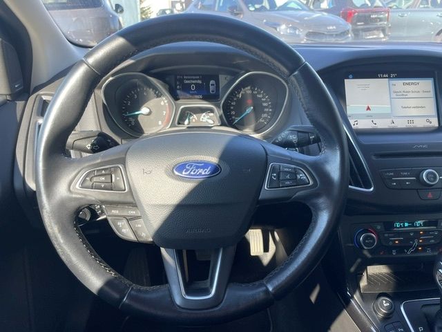 Fahrzeugabbildung Ford Focus Zahnriemen NEU Klimaautomatik Navi SHZ AHK
