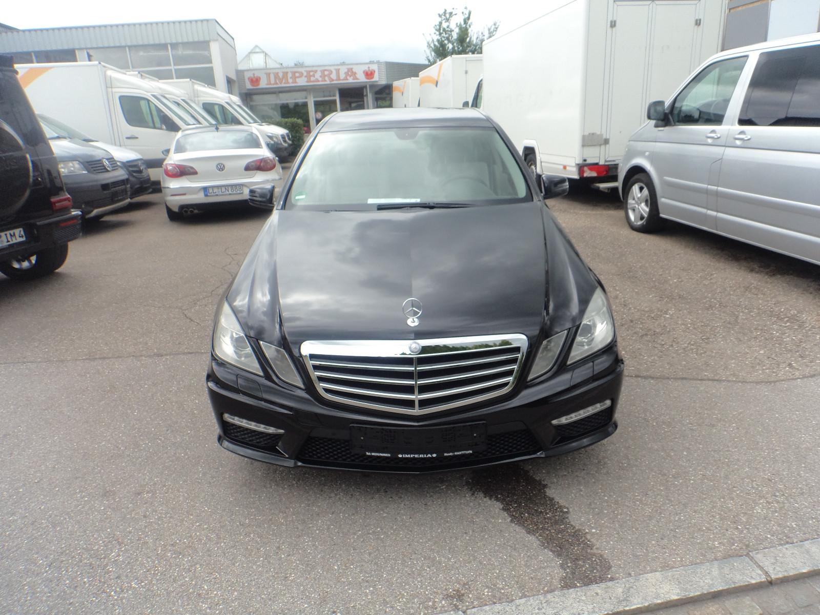 Mercedes-Benz E 220 CDI Lim.BlueEfficiency Automatik Navi