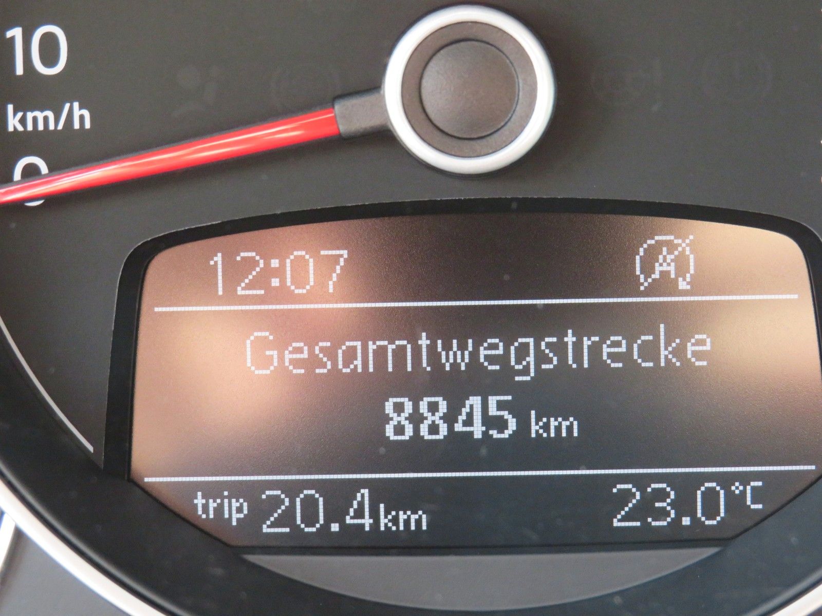Fahrzeugabbildung Volkswagen up! IQ.DRIVE CNG 16ZOLLPDC GRA 1.HAND