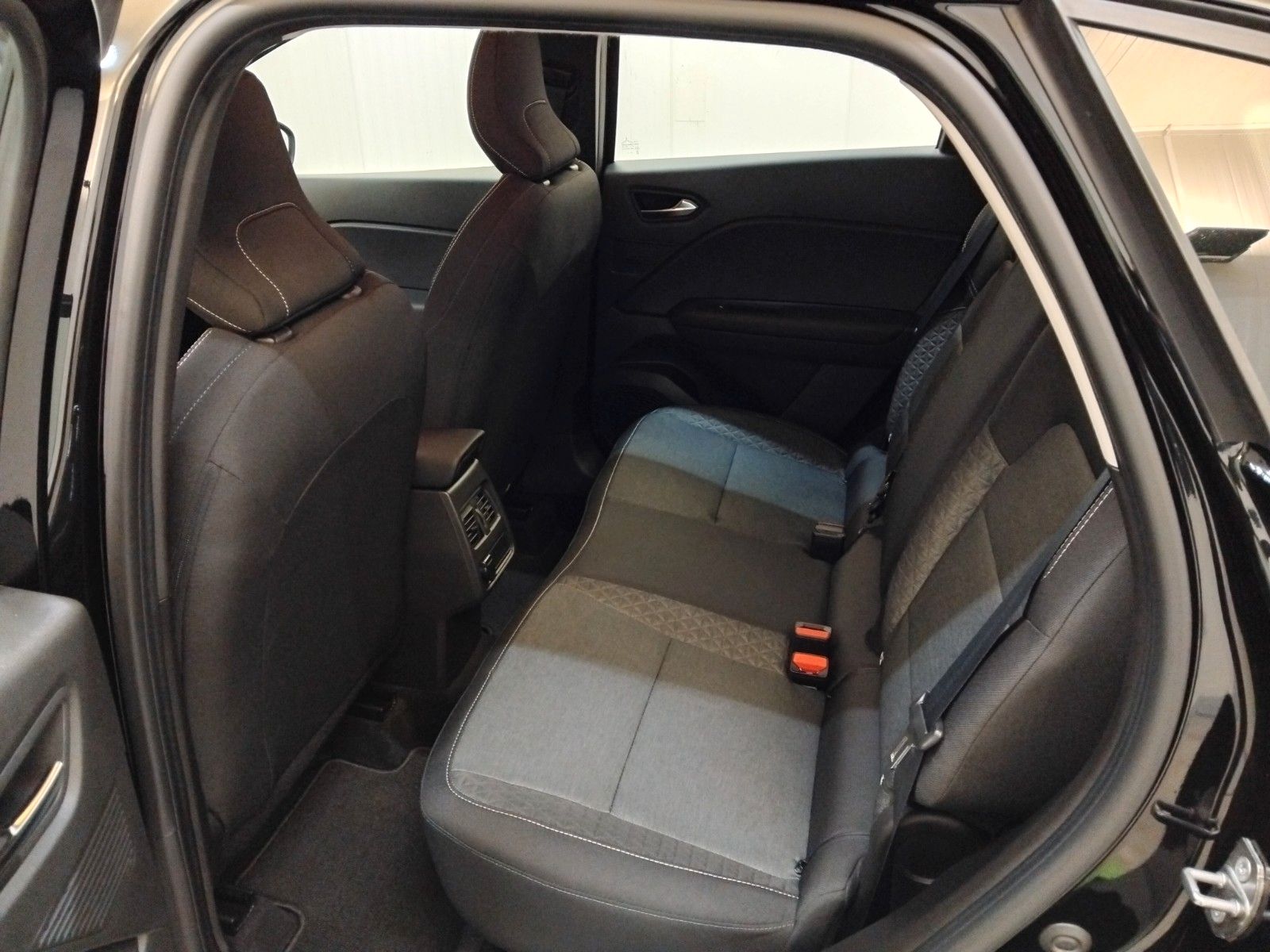 Renault Captur (06/2026, Benzin)
