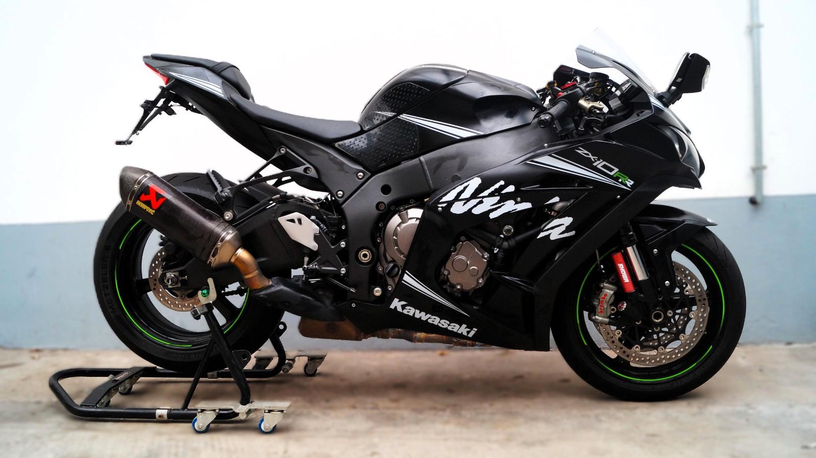 Kawasaki Ninja ZX-10R | Service + Reifen NEU | Akrapovic