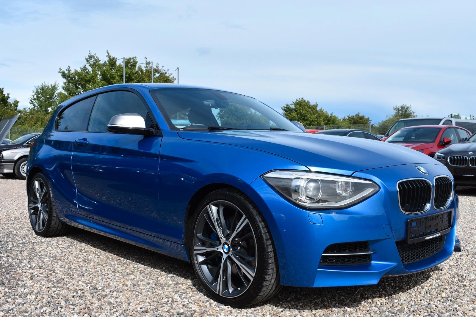 BMW M135i xDrive H&K 19 Zoll Navi Prof