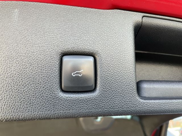 Fahrzeugabbildung Ford Kuga 1.5 EcoBlue ST-Line Autom. AHK, Navi,