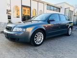 Audi A4 2.4 Avant S-Line Automatik BOSE Xenon SHZ PDC - Audi A4 aus 2002: Line