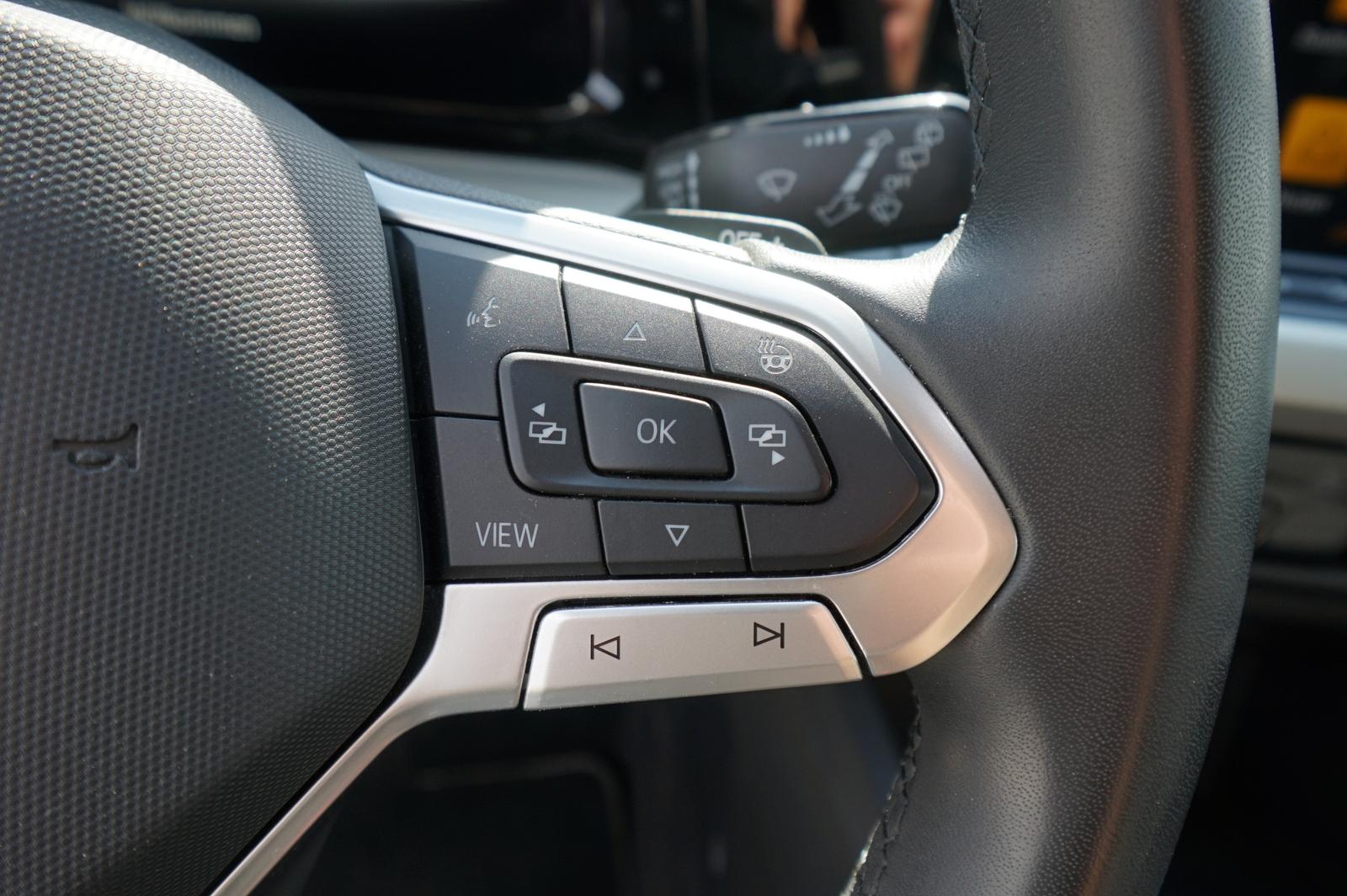 Volkswagen Golf VIII 1.0 eTSI Move DSG CarPlay ACC LED, миниатюра 26