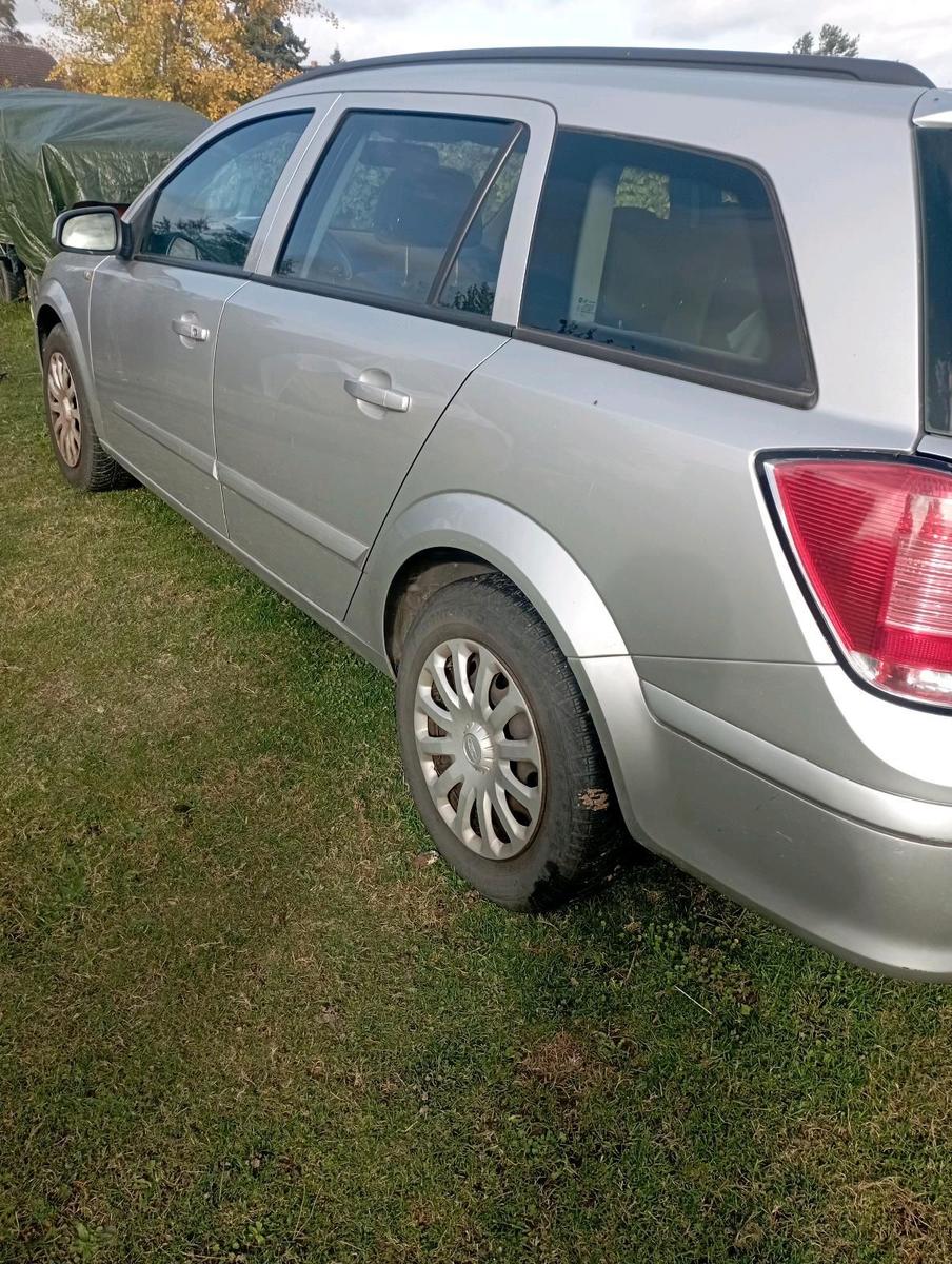 Opel Astra 2006 — двигун 105 HP (77kW)
