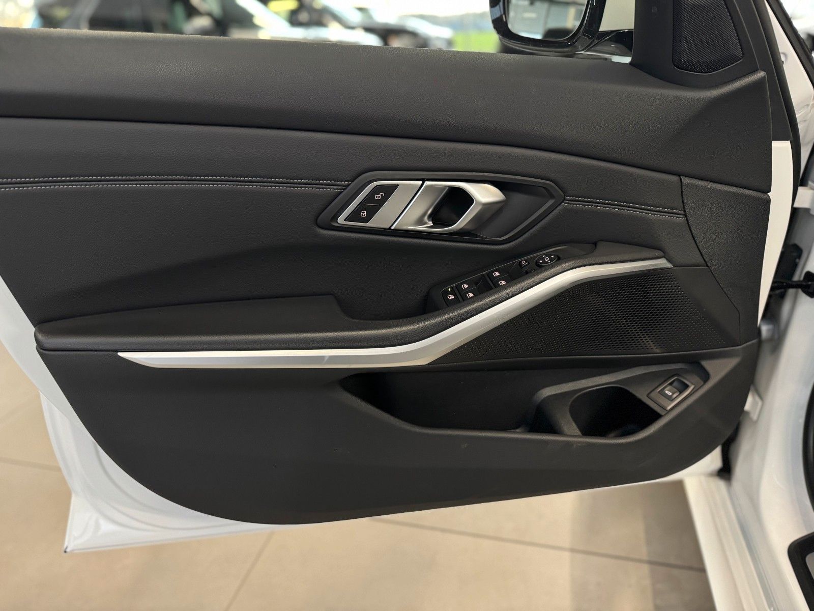 Fahrzeugabbildung BMW 320 d Touring xDrive MSport "Leder PANO Innov.P"