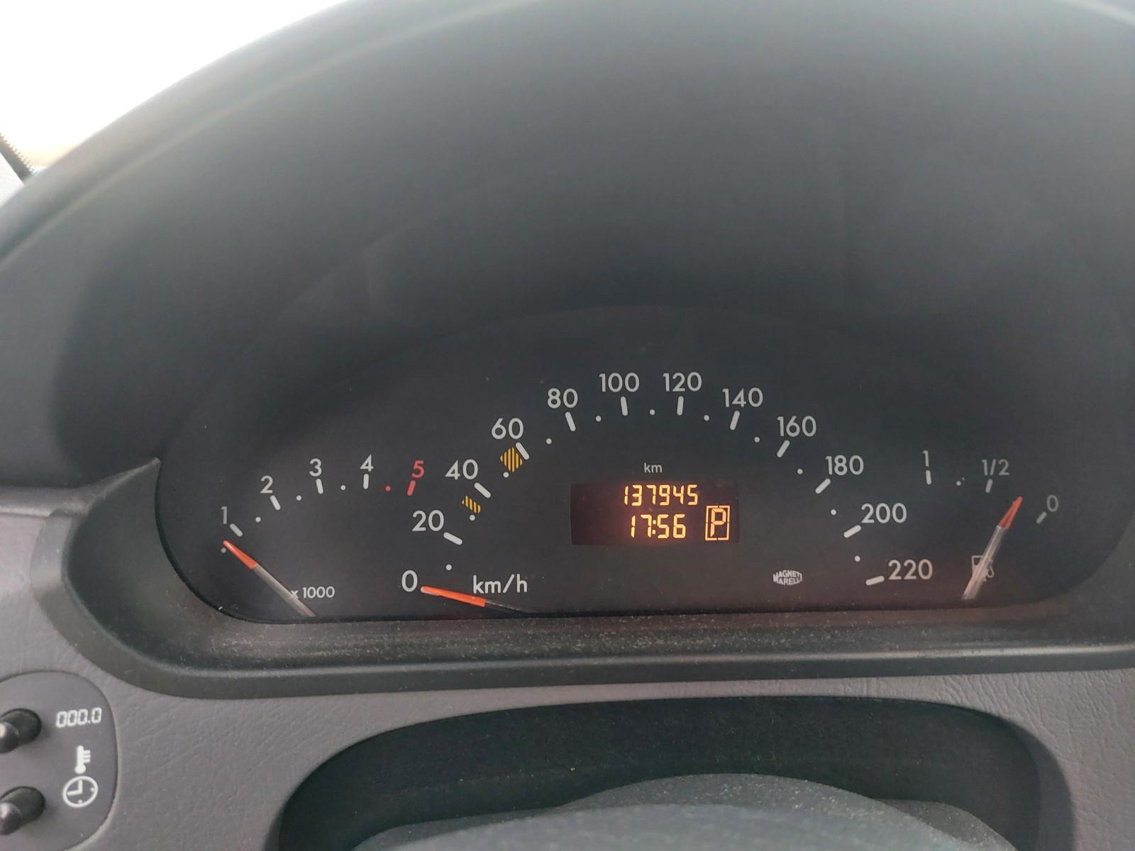 Mercedes-Benz A170 2004 — photo 31
