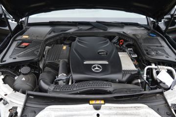 Mercedes-Benz C 180 T CGI  7G-Tronic Avantgarde AHKPanoLEDN