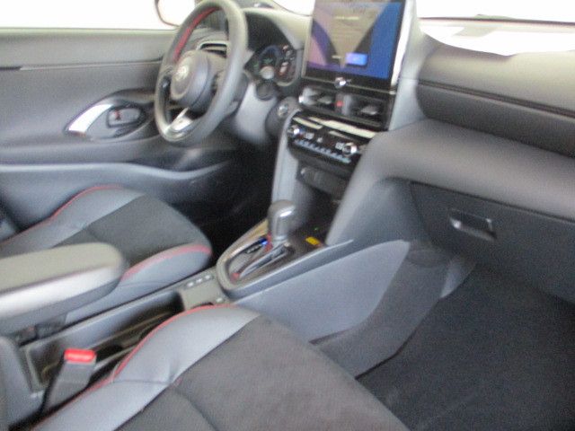 Fahrzeugabbildung Toyota Hybrid FWD GR Sport, Premium-Paket