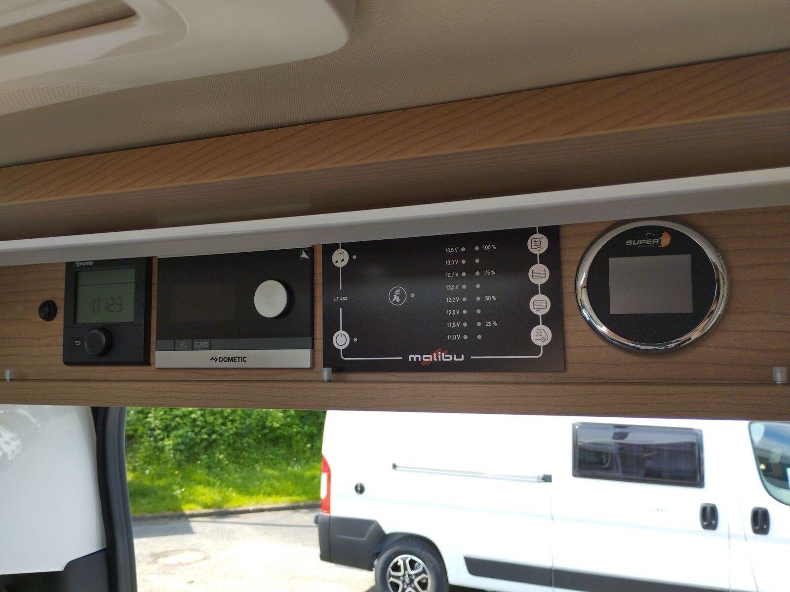 Fahrzeugabbildung Malibu Genius 641 LE Klimaautomatik, Radio DAB