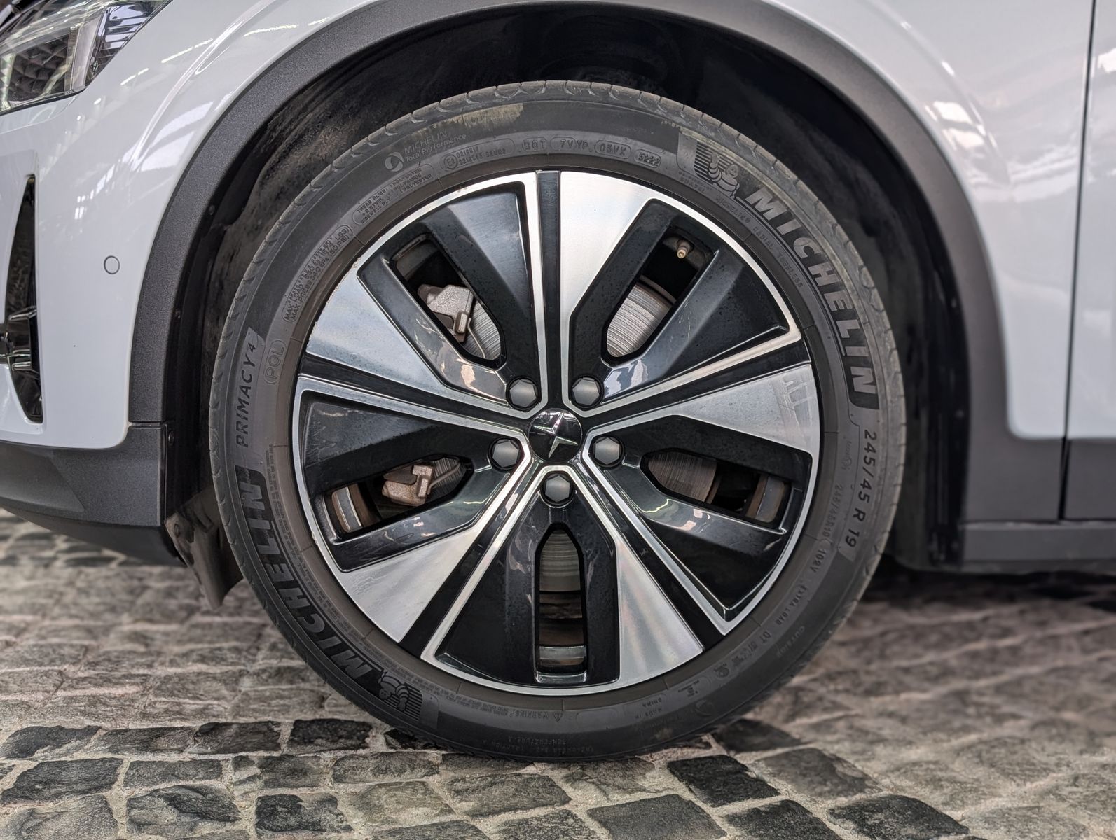 Fahrzeugabbildung Polestar 2 78 KWh Long Range Pilot LED 360° MEMO SoH 95%