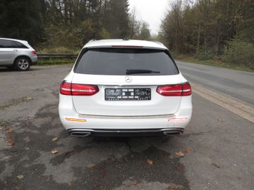 Mercedes E 220 - 6