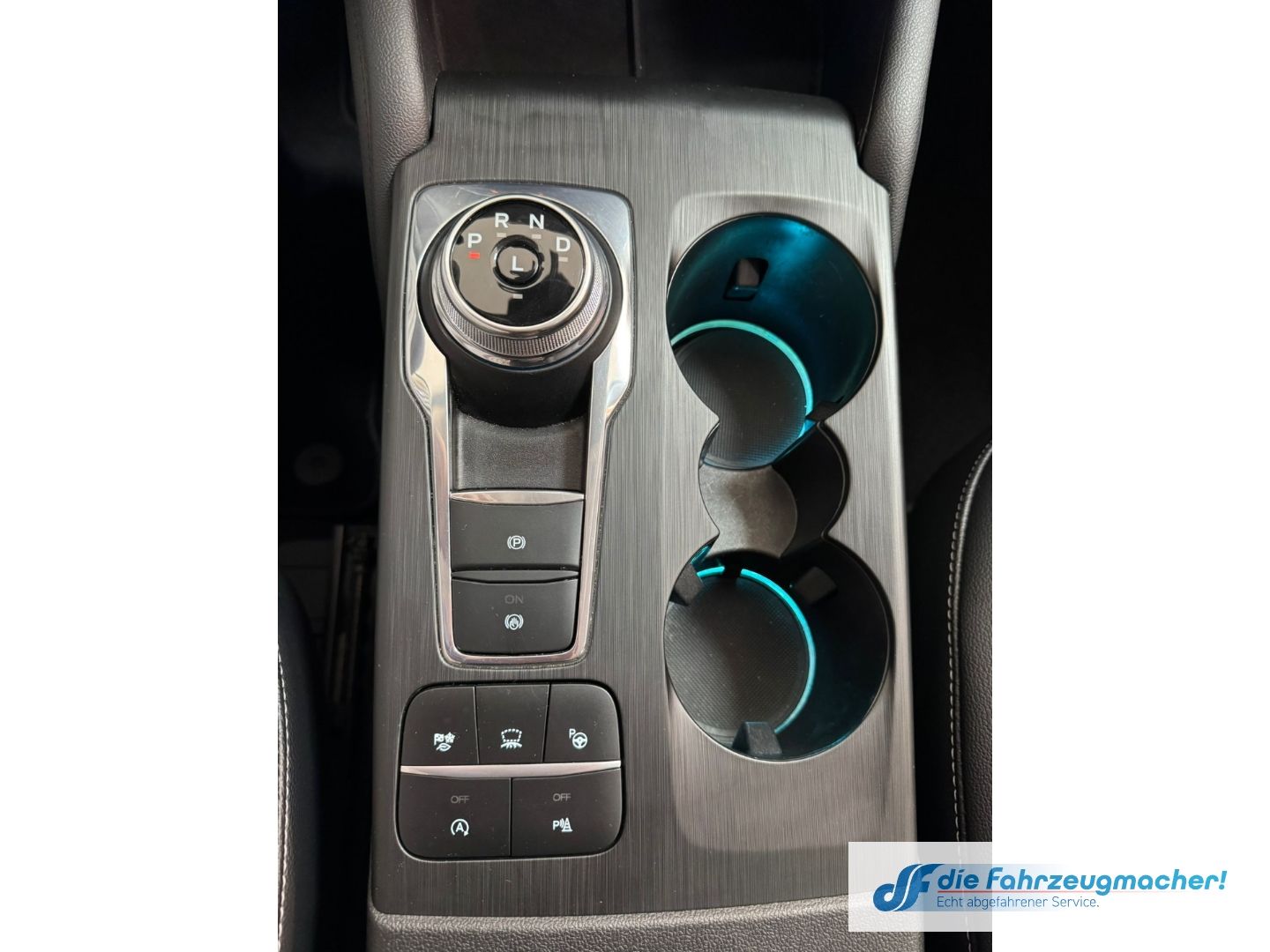 Fahrzeugabbildung Ford Kuga Titanium X HUD Navi Digitales Cockpit Sound