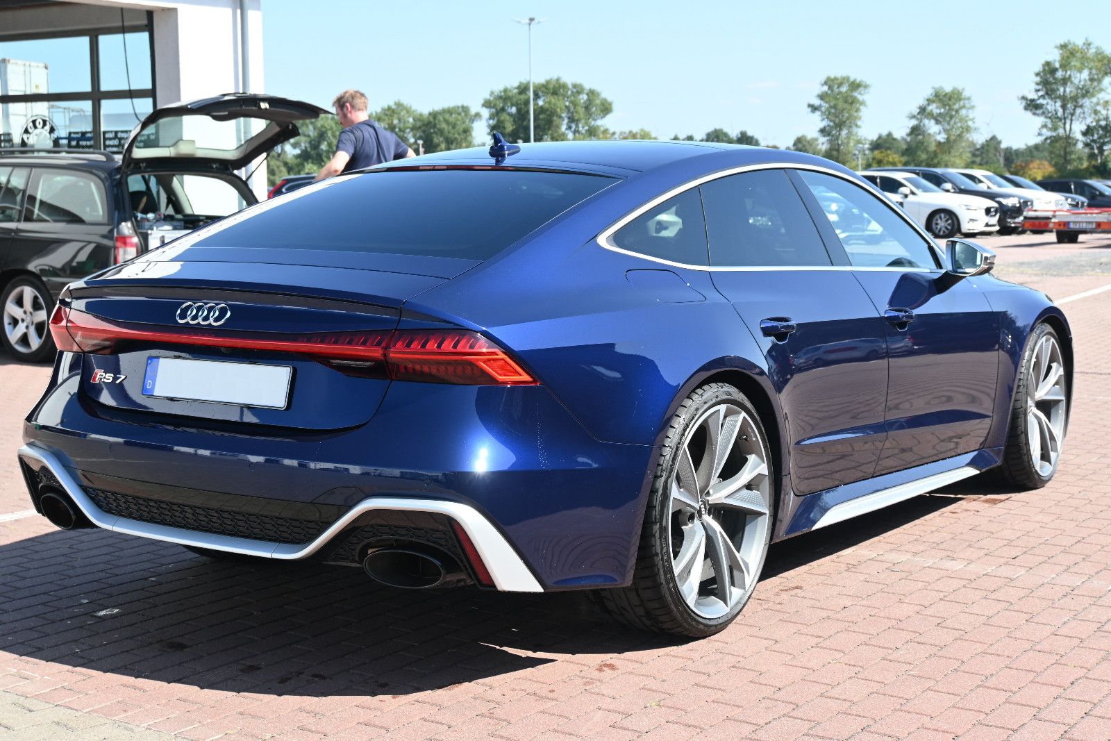 Fahrzeugabbildung Audi RS7 4.0 TFSI*B&O*360°*AMBIENTE*Garantie*22Zoll