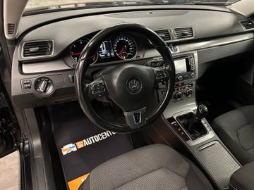 MYAUTOCENTER – Gebraucht- und Jahreswagen mit Werkstattservice in Pfaffenhofen Volkswagen Passat Variant Comfortline BlueMotion *AHK*Klima