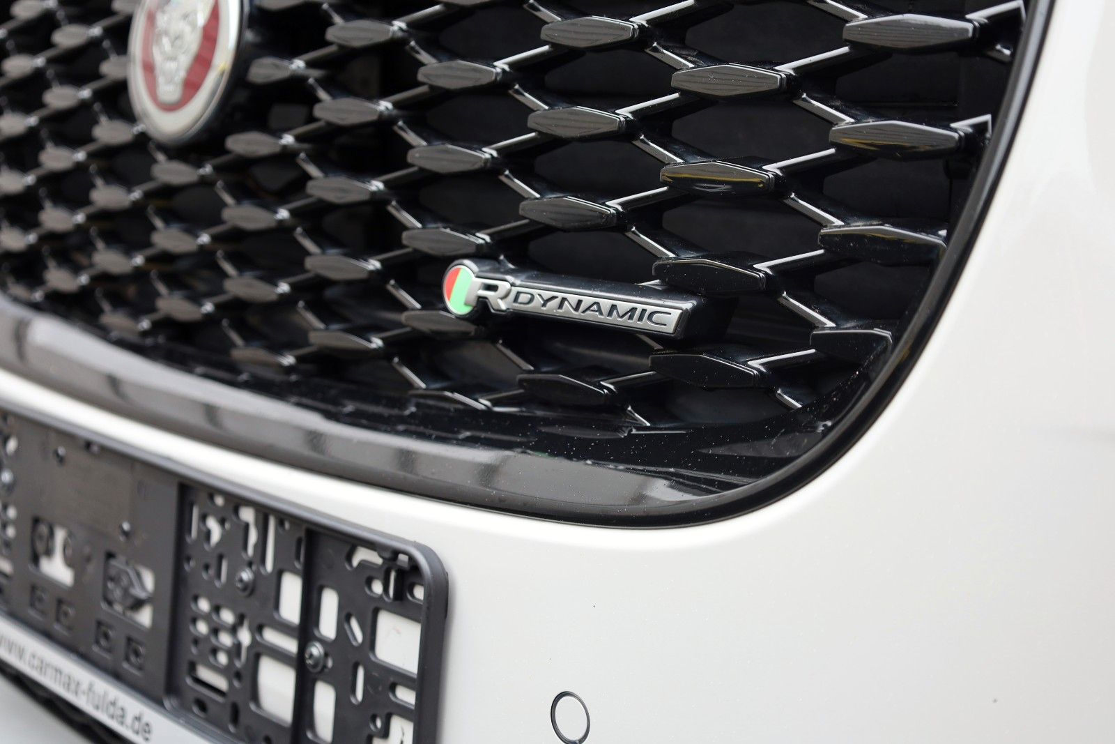 Fahrzeugabbildung Jaguar E-Pace R-Dynamic SE AWD,Navi,Kamera,ACC,AHK+WR