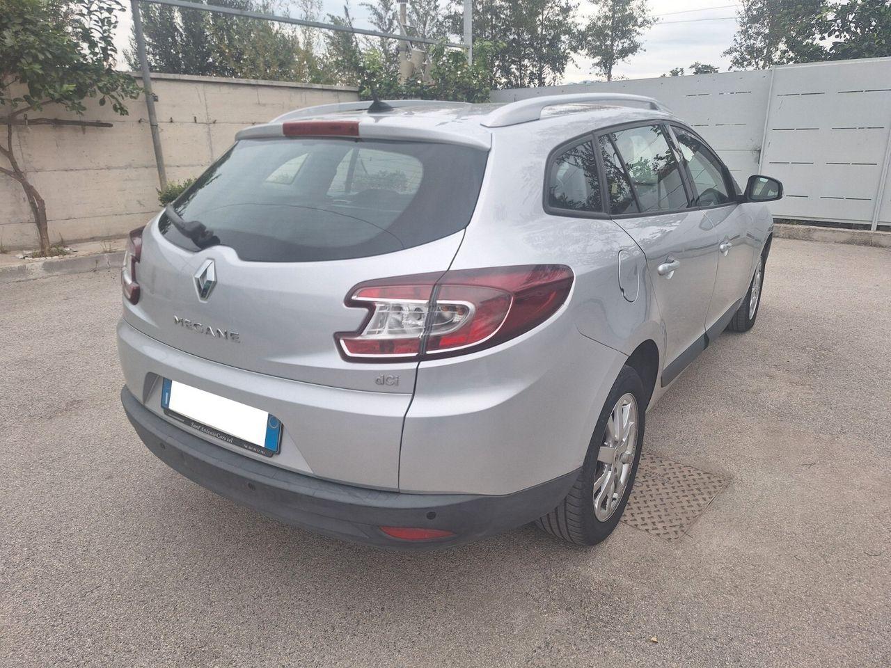 Renault Megane 2012 — двигун 1.461 cm³, 110 HP (81kW)