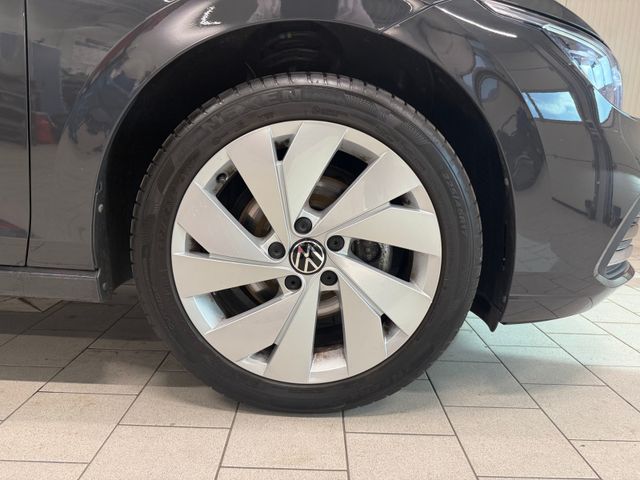 Golf VIII Variant Style 1.5 eTSI DSG AHK STANDHZ