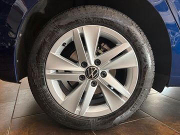 Volkswagen Golf - 9