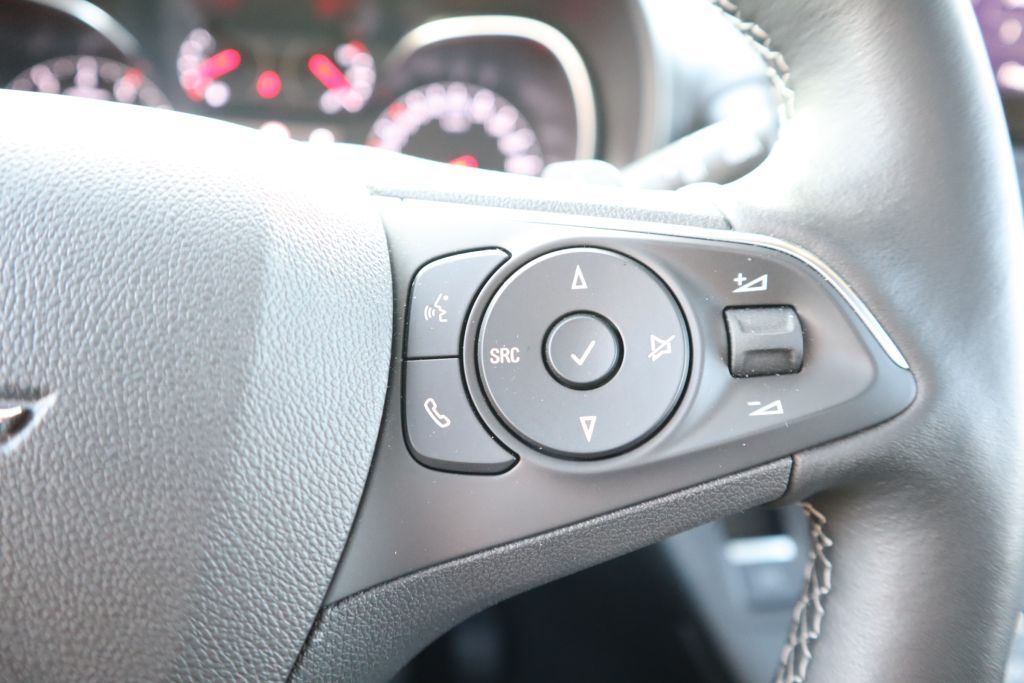 Fahrzeugabbildung Opel Combo Life 1.2 Turbo Aut. Ultimate+Navi+Panorama