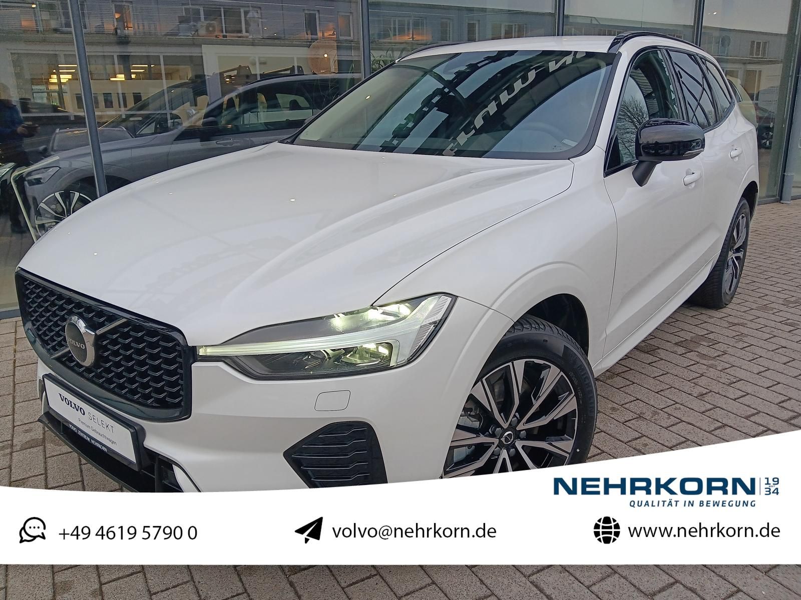 Fahrzeugabbildung Volvo XC60 B4 Diesel Plus Dark 'AHK'