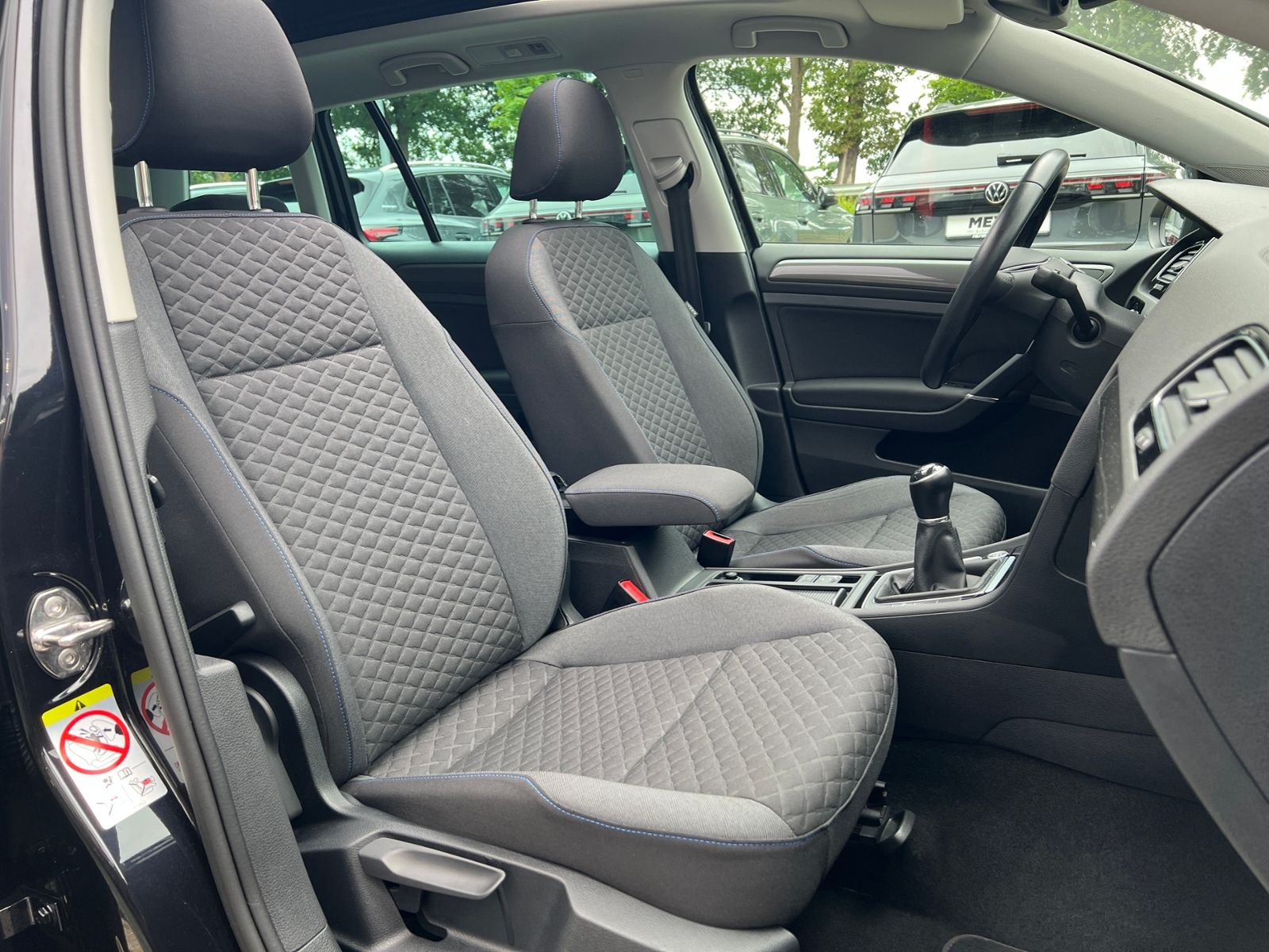 Fahrzeugabbildung Volkswagen Golf VII Variant Join 1.5 TSI ACT BlueMotion *Pa