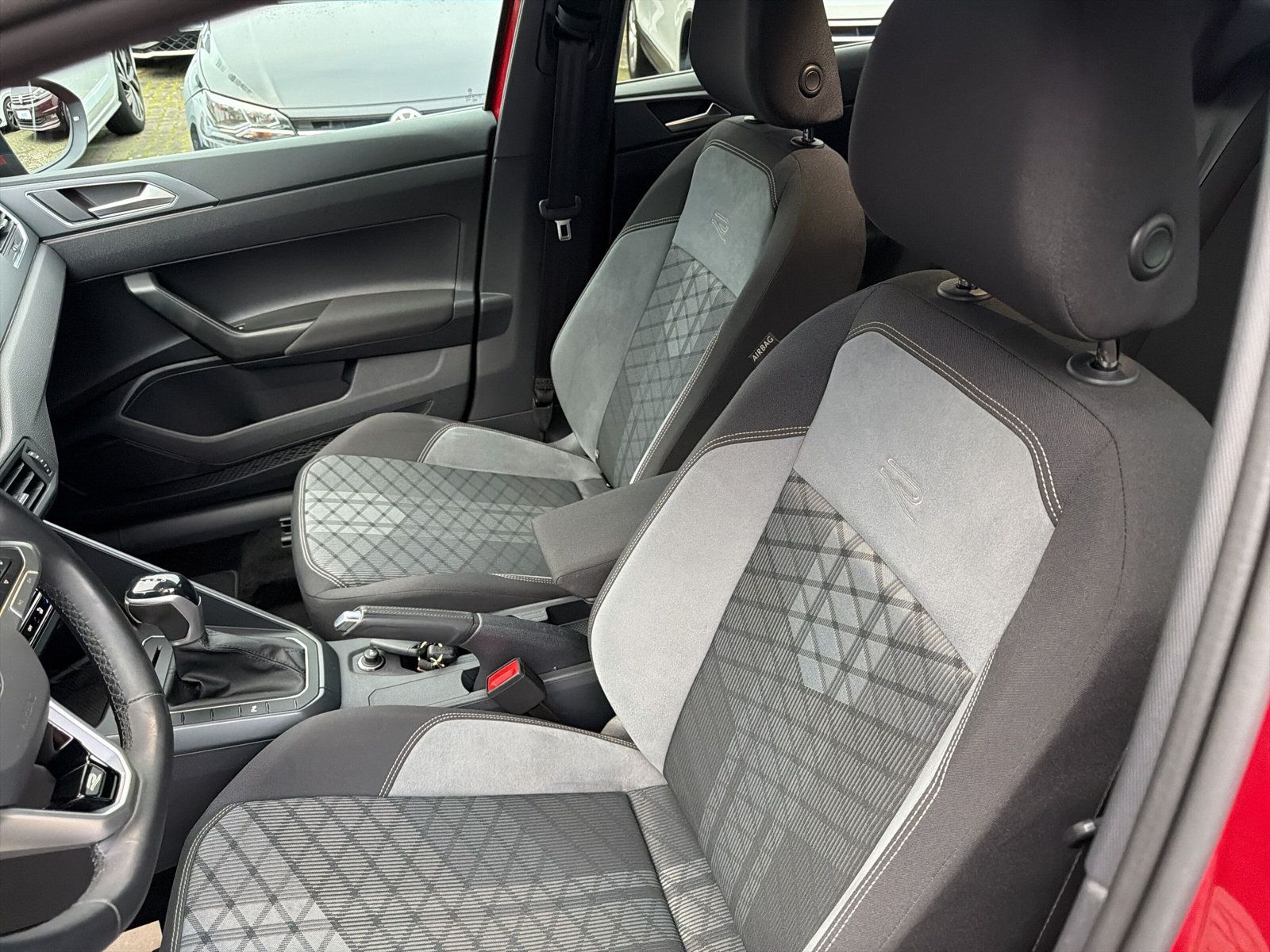 Taigo R-Line TSi DSG Navi