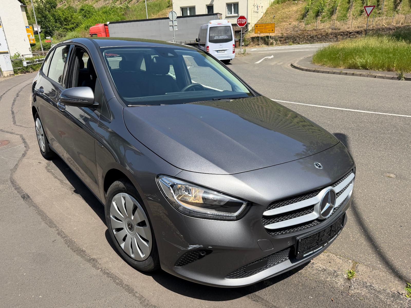 Mercedes-Benz B 250 e Business