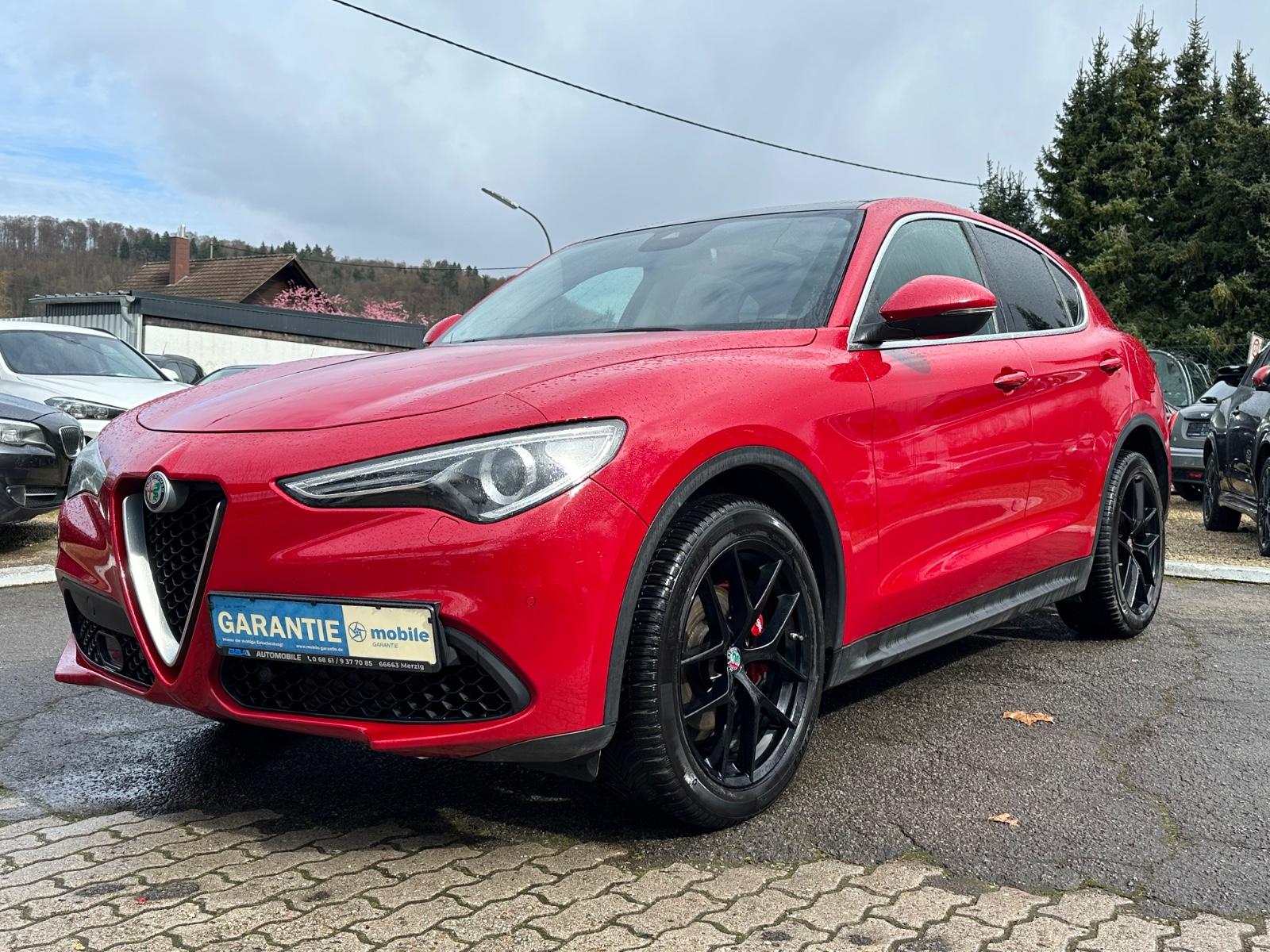Alfa Romeo Stelvio Q4 *Panorama+LED+Automatik+Leder+Navi*