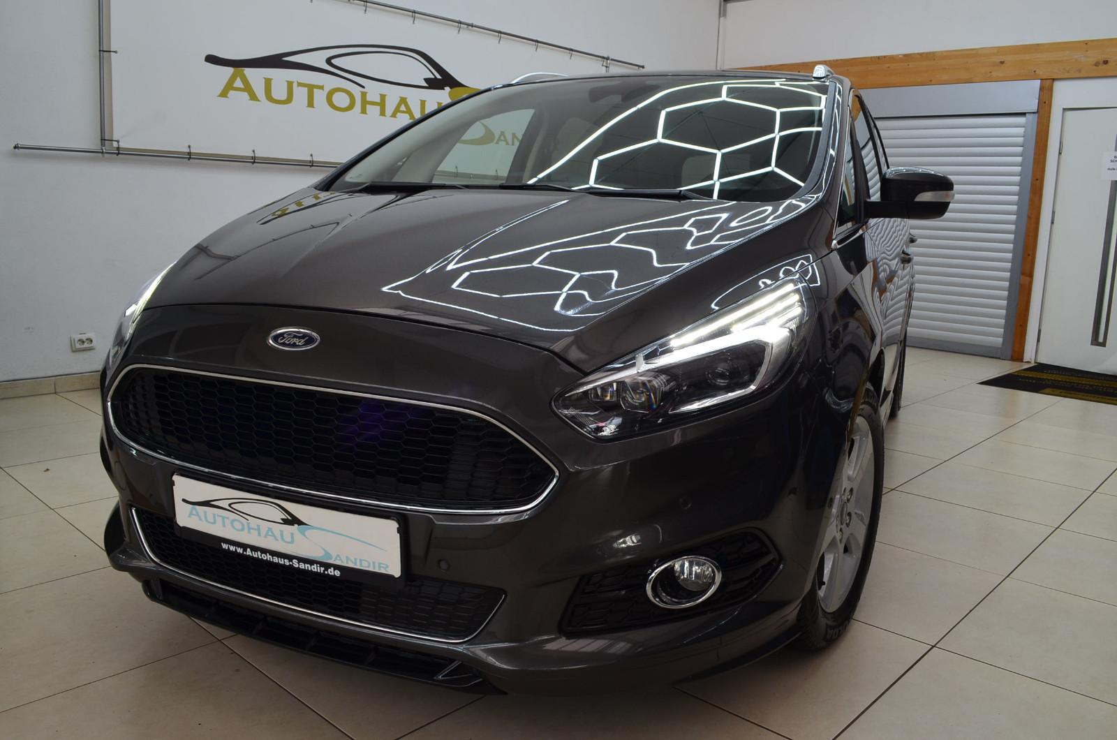 Ford S-MAX Titanium Autom. ~Leder~Navi~Led~Keyless