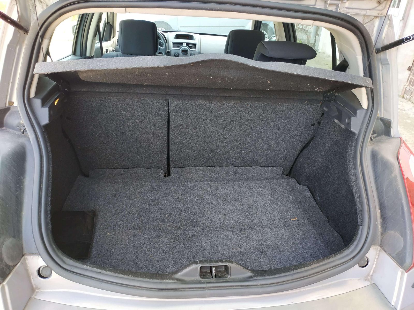 Megane 1.6 Automatik/ Allwetterreifen/ALU – Bild 16