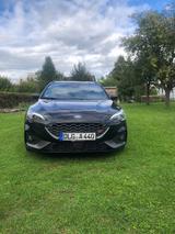 Ford Focus 2,3 EcoBoost ST Styling-Paket Turnier ... - Ford Focus: ST Styling Paket