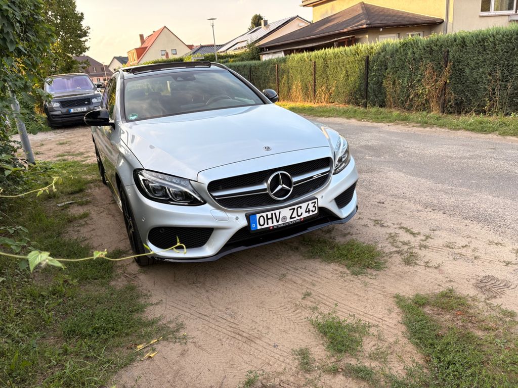 Image of Mercedes-Benz C 400