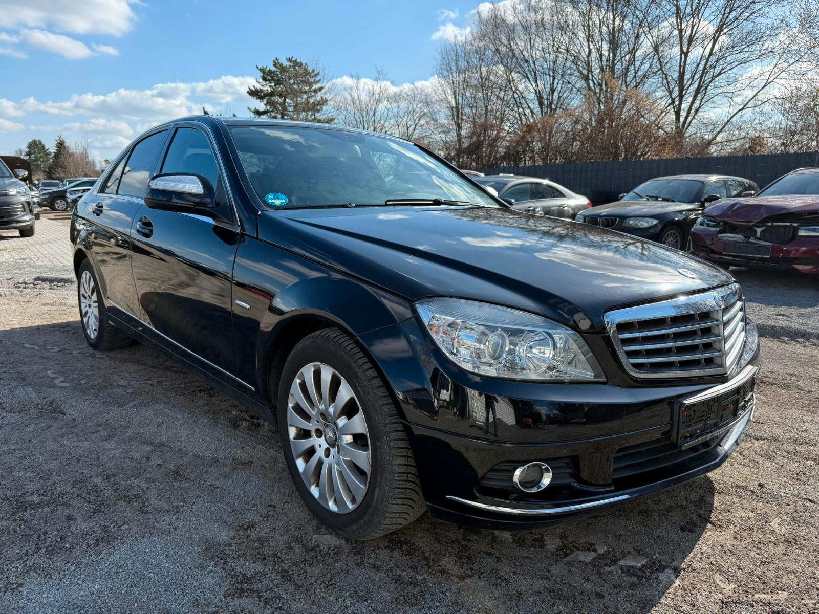 Mercedes-Benz C 180 Limousine Kompressor PDC Sitzheizung