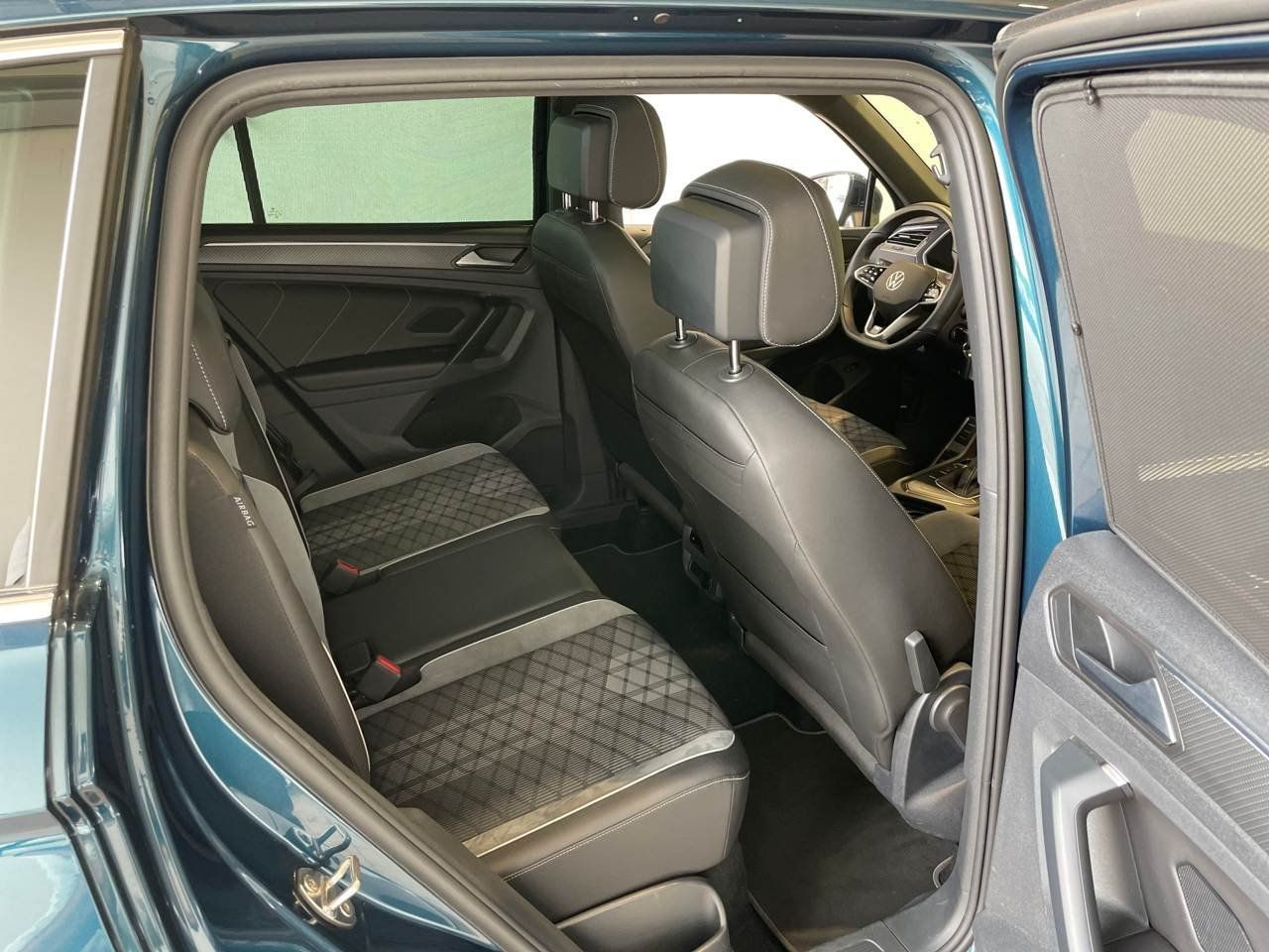 Volkswagen Tiguan 2.0 TDI R-Line Matrix R-Line Pano ACC foto 10