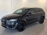 Audi Q7 3.0 TDI Quattro S-Line V12-Paket 7-Sitze 1-HD - Audi Q7: Line