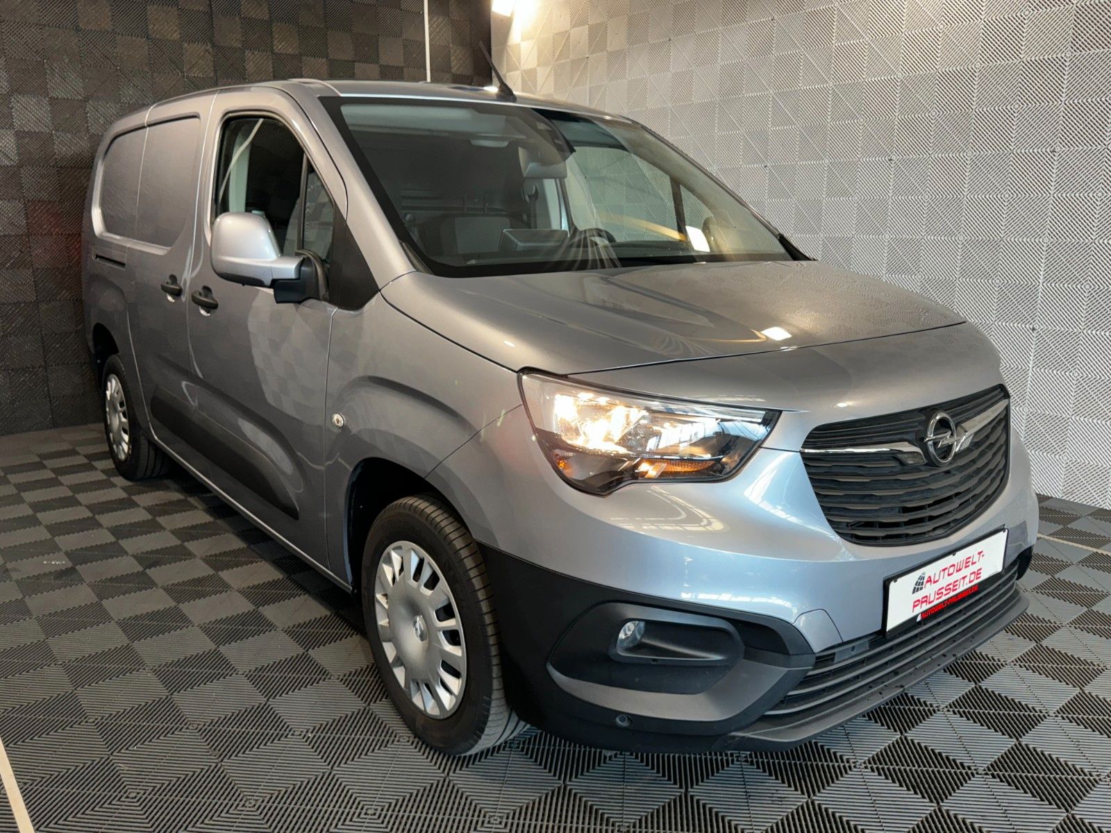 Gebrauchtwagen Opel Combo Combo E*Cargo Edition*R.KAM-SHZ-KLIMA-TEMP-MWST in Horb am Neckar