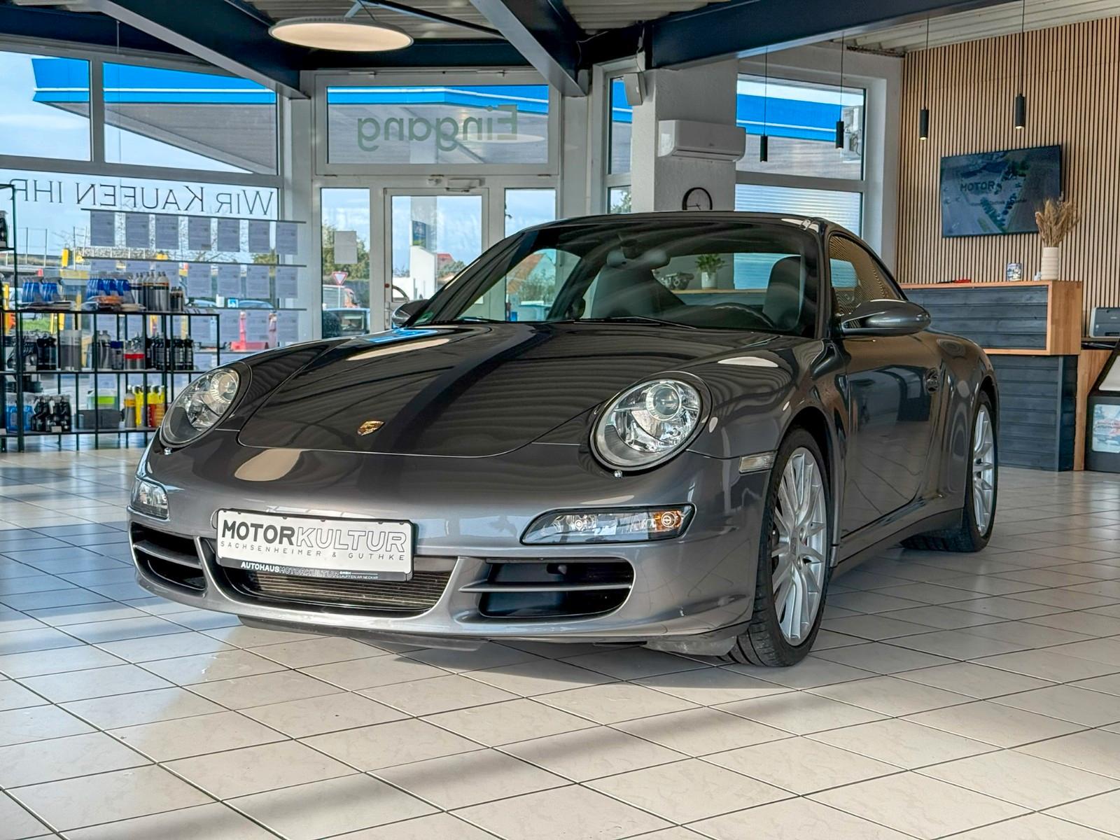 Porsche 911 Carrera 4S Coupe | Navi | Sitzheiz. | uvm.