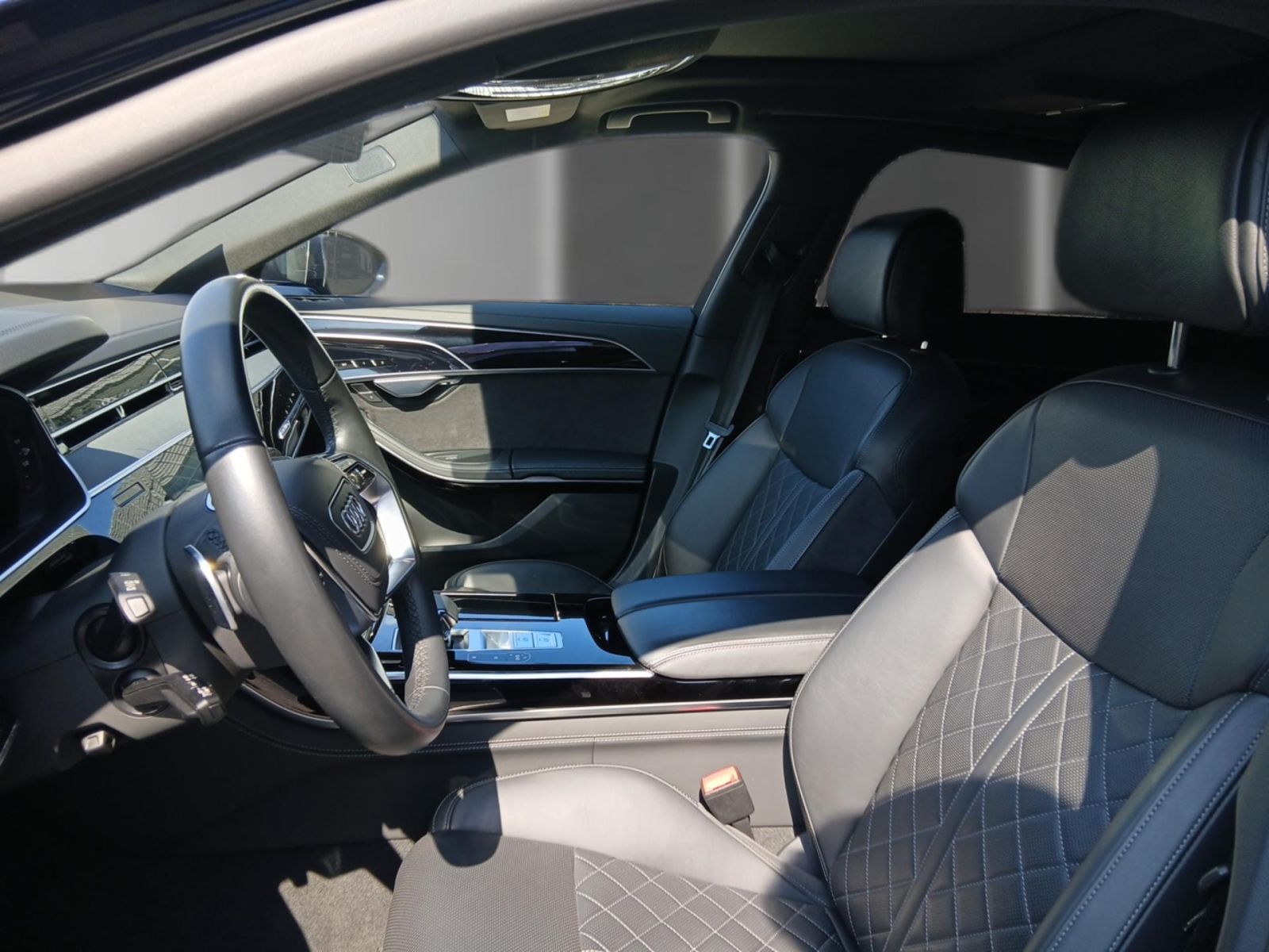 Audi A8 - Bild 17