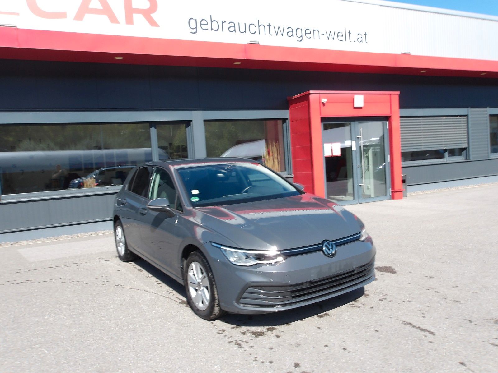 Volkswagen Golf VIII Lim. Life TDIDSG EXP € 14990.-- imagem 3