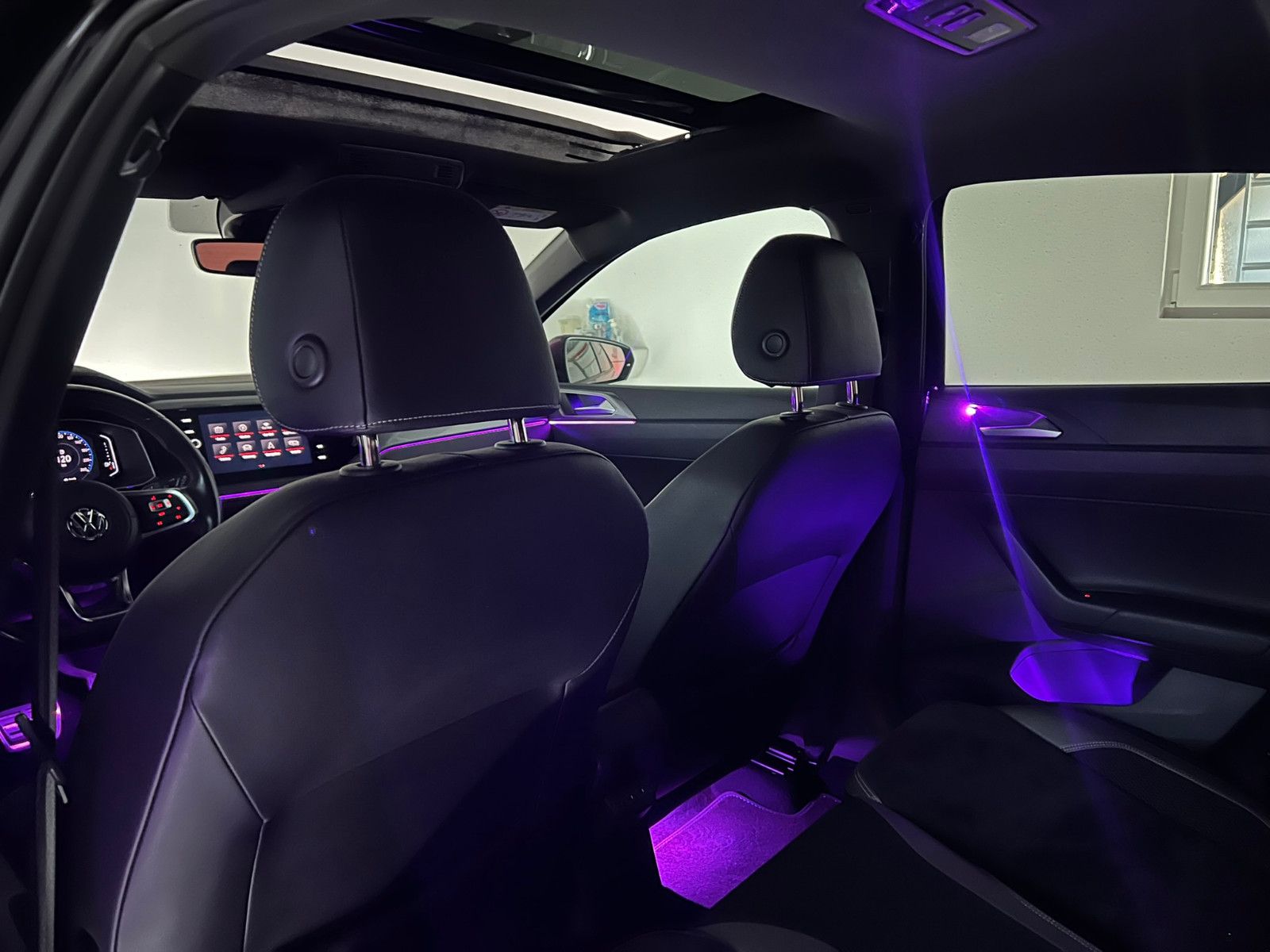 Fahrzeugabbildung Volkswagen Polo VI GTI/SPORTAUSPUFF/ACC/AMBIENTE/PANO