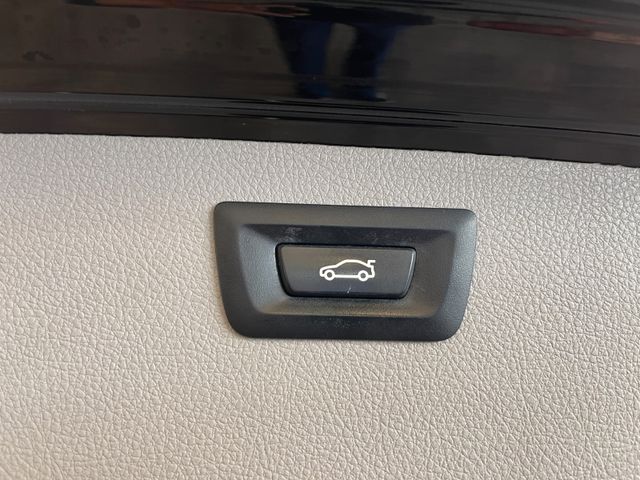 BMW 320 Touring 320 d xDrive *NAVI*TEMPOMAT*SZHZ*AHK