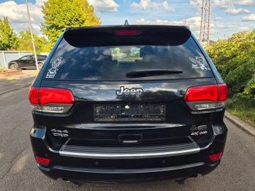 Jeep Grand Cherokee - 9