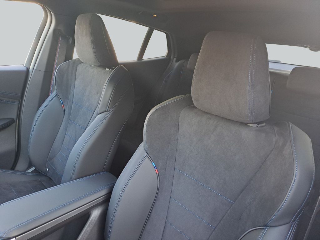 BMW iX2 - Bild 11